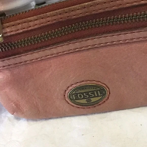 FOSSIL wallet - Picture 1 of 5